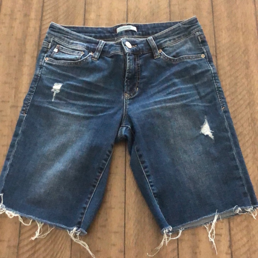 Dear John distressed raw hem Bermuda denim Jean shorts 26 beachy summer